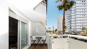 Property grounds - Beautiful and Modern 1b apt big Terrace 150 m From the Beach of Torre del Mar (Velez-Malaga)