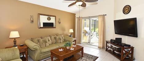 House, Multiple Beds, Private Pool, Pool View | Living room | TV