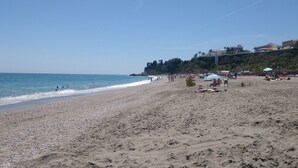 Unclassified image, 5 of 30, button - El Ranchito, Sights sea and Mountainsfree Wifi (Nerja)