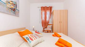 1 bedroom, iron/ironing board, free WiFi