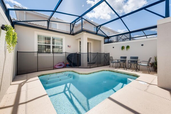 Appart'hôtel, plusieurs lits (4801 ML - Ideal Retreat Townhome Oasi) | Piscine | Piscine extérieure, piscine chauffée