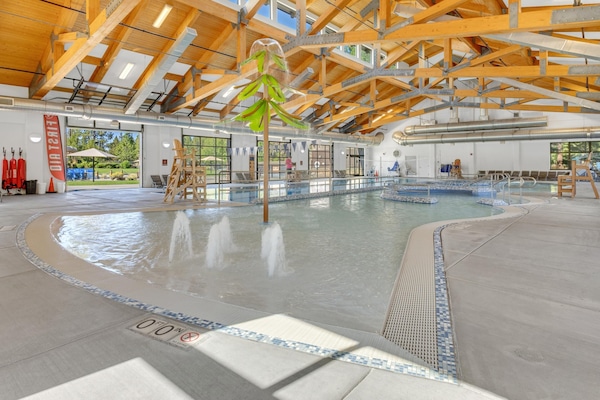 House, Multiple Beds (Splitrock - Unit 3) | Pool