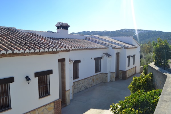 House In Huetor, Perfect For Rural Tourism In Andalusia Spain - Alhama