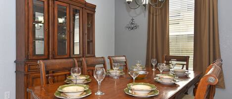 House, Multiple Beds, Private Pool, Pool View | Private kitchen