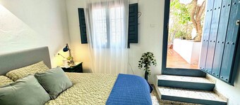Lemon Tree Patio-mountain View, Delightful Home in Olvera-cadiz-andalucia-spain