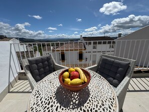 House, 2 Bedrooms, Balcony, Garden View | Balcony