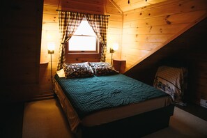 3 bedrooms, desk, free WiFi, bed sheets - Log Home in a Peaceful Wood in Jim Thorpe (Jim Thorpe)
