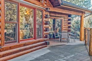 Cabin, Multiple Beds, River View (Crane - Unit 6) | Outdoor dining - Crane Drive 17166 (Bend)