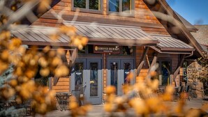 Hus, flere senger, fjellutsikt (White Elm - Unit 31) | Utvendig detalj