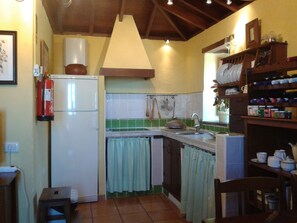 House, 1 Bedroom, Smoking, Balcony | Interior