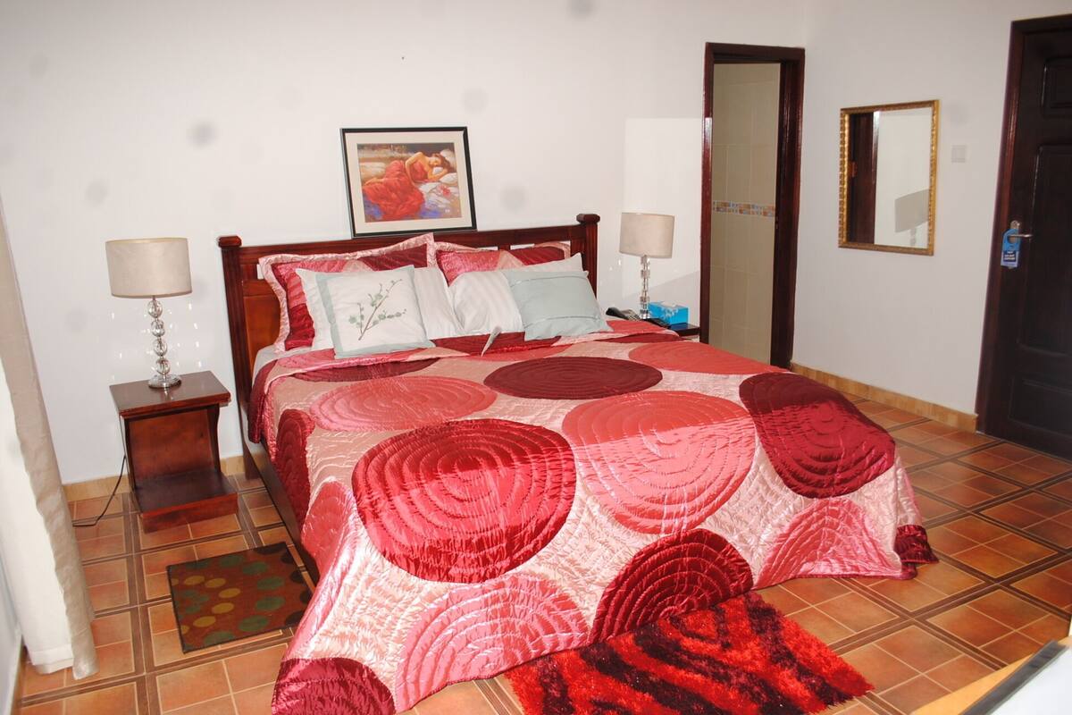 Kamar Double Deluks | Brankas, meja kerja, ruang kerja ramah laptop, dan Wi-Fi gratis