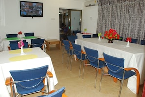 Daily continental breakfast (GHS 50 per person)