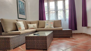 Apartment, 1 Schlafzimmer, Raucher, Terrasse | Wohnzimmer