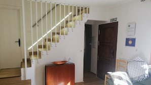 House, 3 Bedrooms, Smoking, Fireplace | Lounge - Casa Rio Quentar Sierra Nevada (Quentar)