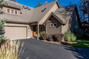 Huoneisto, useita sänkyjä (Aquila Lodge - Unit 5) | Ulkopuoli