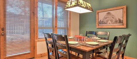 Condo, varias camas (Aquila Lodge - Unit 5) | Restaurantes
