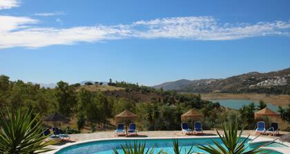 Cozy Rural Tourism Accommodation in Huetor Spain