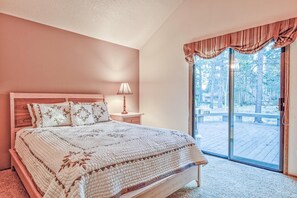 独立别墅, 多张床 (Towhee - Unit 5) | 1 多间卧室、熨斗/熨衣板、免费 WiFi、床单