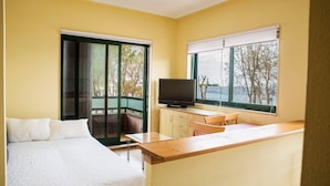 Room - Centric Flat Unbeatable Area, Close to the Beach (Vigo)