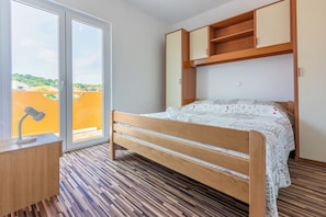 Apartment (A3) | 4 bedrooms, iron/ironing board, free WiFi - Apartments Lino (Lopar)