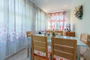 Apartment (A4) | Speisen