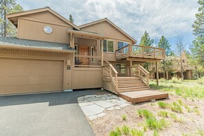 House, Multiple Beds (Warbler - Unit 15) | Exterior