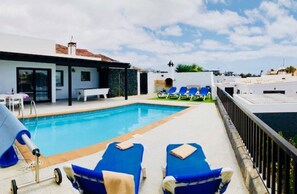 Villa, 2 soverom, privat basseng, hageutsikt | Basseng | Utendørsbasseng