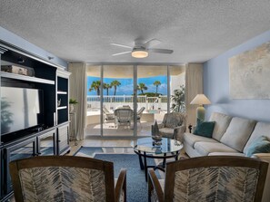 Smart TV - Ground floor condo with Private Poolside Patio access! (Miramar Beach)