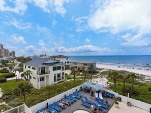 Property grounds - Complimentary Seasonal Beach Service! On-Site Check In!! (Miramar Beach)