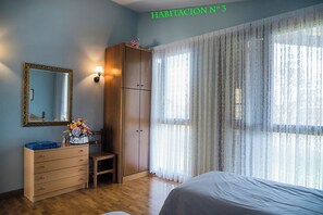 Chalet, 4 Schlafzimmer, Balkon, Gartenblick | 4 Schlafzimmer