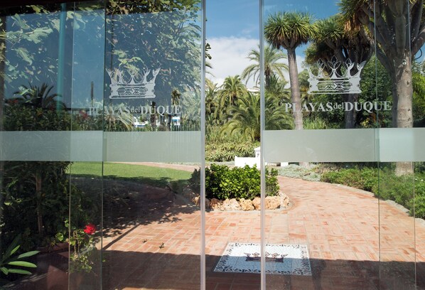 Huoneisto, 2 makuuhuonetta, esteetön, parveke | Ulkopuoli