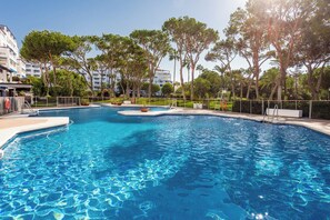 Apartamento, 2 habitaciones, accesible para personas con discapacidad, balcón | Jardín