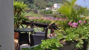 Unclassified image, 2 of 36, button - Rustic Holiday Home With Balcony and sea View (Icod de los Vinos)