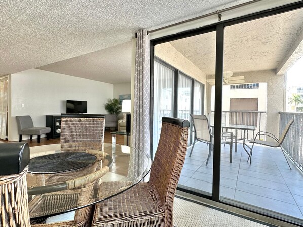 تناول الطعام