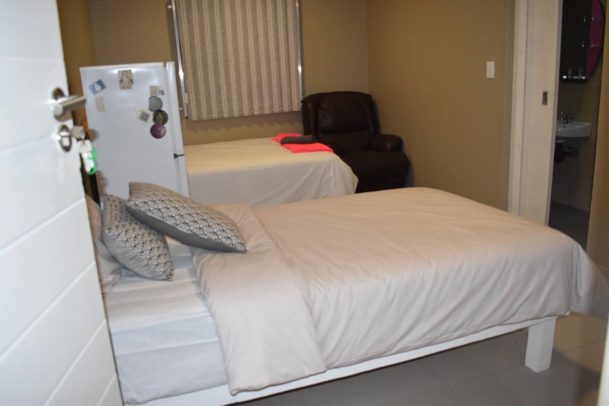 In-room safe, desk, laptop workspace, iron/ironing board