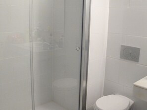 Appartement, 1 slaapkamer, roken, terras | Badkamer
