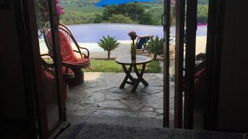 Casa exclusiva, vários quartos | Vista do quarto