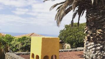 Villa, 5 Bedrooms, Accessible, Smoking | Property grounds