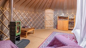 1 bedroom, bed sheets - Escape to our secluded woodland yurt for ultimate off-grid relaxation. (Black Hill, near Crowborough)