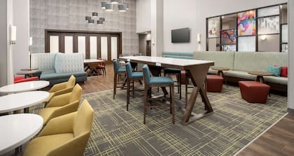 Hampton Inn & Suites Lexington Columbia