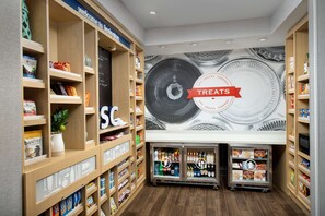Snack bar - Hampton Inn & Suites Lexington Columbia (Lexington)