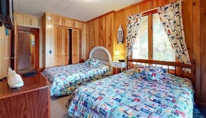 3 bedrooms, WiFi, bed sheets