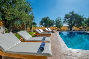 Piscine extérieure