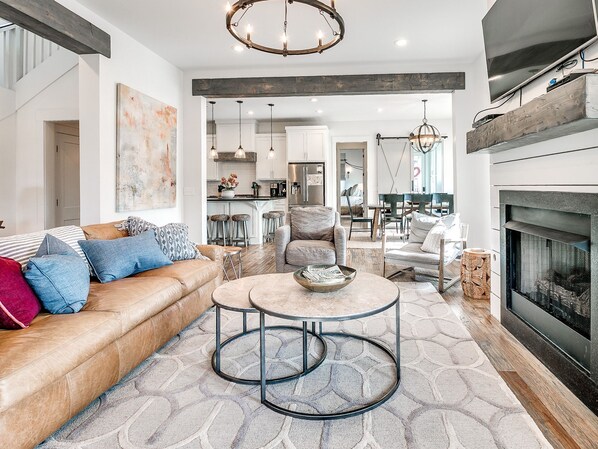 Smart TV, fireplace, DVD player, books