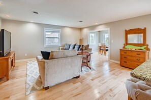 Televisión y reproductor de DVD 