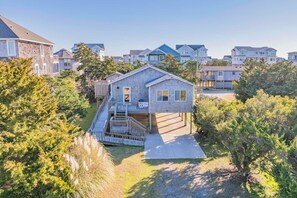 Exterior - Oceanside Home in Salvo w/ Hot Tub, Grill, and Screen Porch. Let Your Soulshine! (Salvo)
