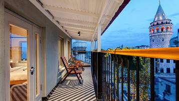 Habitación panorámica, 2 habitaciones, terraza, vistas al mar | Balcón