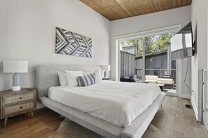 Ropa de cama de alta calidad y cortinas opacas