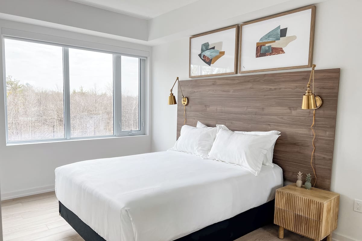 Ropa de cama de alta calidad y cortinas blackout