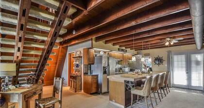 Adorable A-Frame Lakefront Cabin